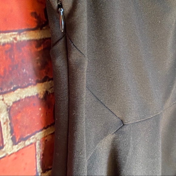 Lulu's Asymmetrical Off the Shoulder Top - Picture 7 of 14